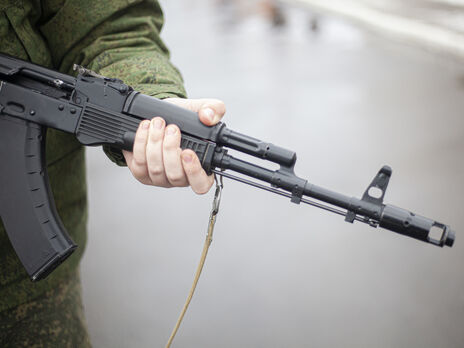 CNN опублікувала відео, як російські солдати розстріляли під Києвом двох беззбройних цивільних