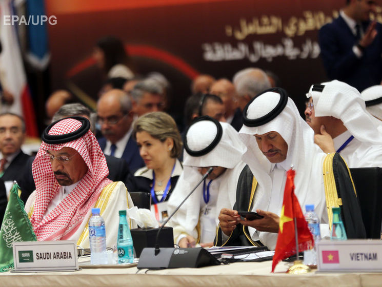 Bloomberg: Саудовская Аравия отказалась от переговоров ОПЕК с участием России