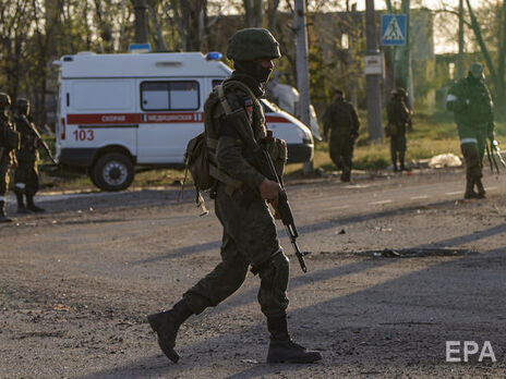 Окупанти змушують українських військовополонених збирати тіла загиблих – Денісова