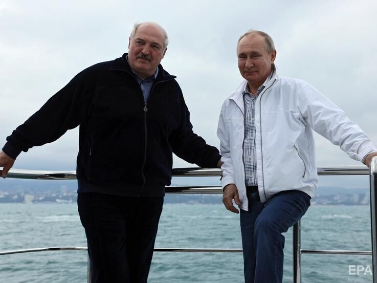 "Будуть у нас і свої Mercedes". Лукашенко заявив, що Захід підштовхнув РФ і Білорусь "до найінтенсивнішого розвитку"