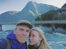 "Монстр, который стал убежищем и защитой". Жена командира полка "Азов" Прокопенко нарисовала "Азовсталь"