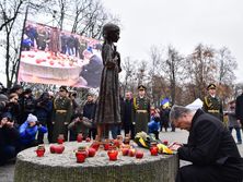 Порошенко: Оккупация Украины советской Россией стала возможной благодаря внутренним распрям и хуторянским интригам