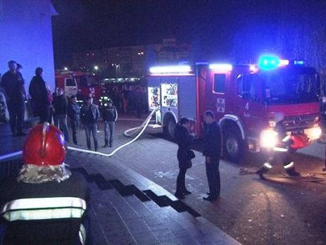 25 человек обратились за медицинской помощью в результате пожара во львовском ночном клубе