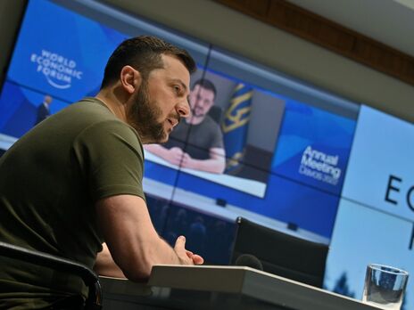 Зеленський про мирні перемовини: Ні з ким із посередників говорити немає ніякого сенсу. У цих шахах їх немає на дошці