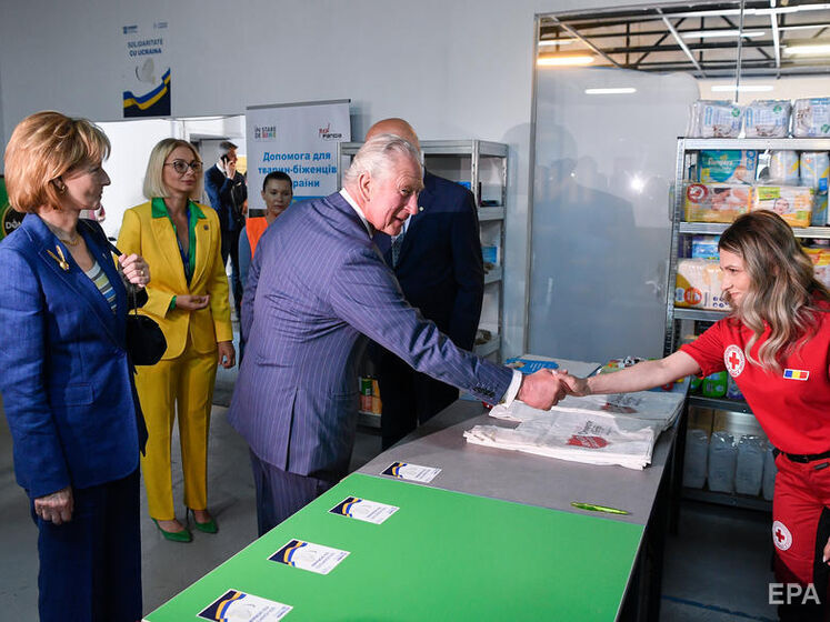 Принц Чарльз відвідав центр для українських біженців у Бухаресті і засудив російську агресію проти України