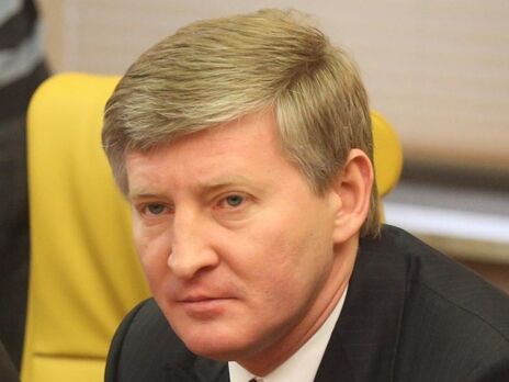 Ахметов залишається в Україні і вірить у перемогу своєї країни – Reuters