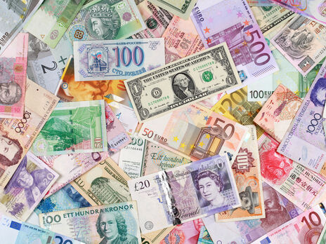 Міністр фінансів Росії назвав долар та євро 