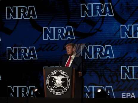 Трамп заявил, что США следует сперва финансировать безопасность школ, а затем – Украину