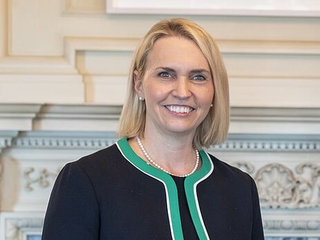 Нова амбасадорка США в Україні одержала українську візу