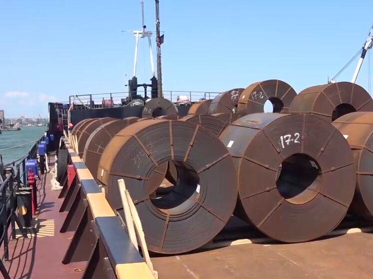 Оккупанты "ДНР" отчитались об отправке в РФ первого судна с украденным украинским металлом