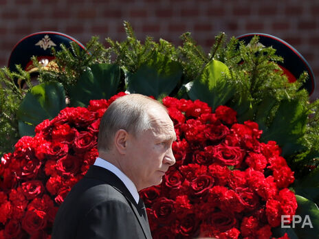 Пугачов вважає, що Путін (на фото) вже давно помер як політик