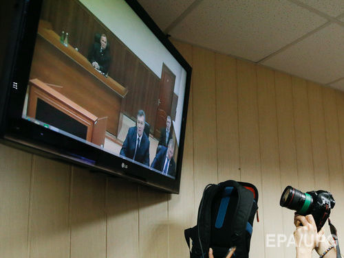 Янукович в суде отказался назвать адрес прописки