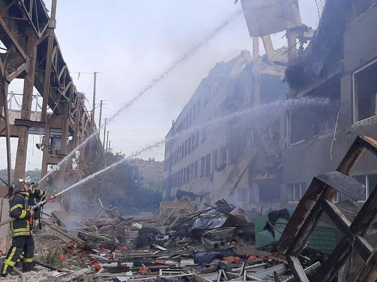 Унаслідок обстрілу Новокраматорського машинобудівного заводу загинуло семеро людей – штаб Об'єднаних сил