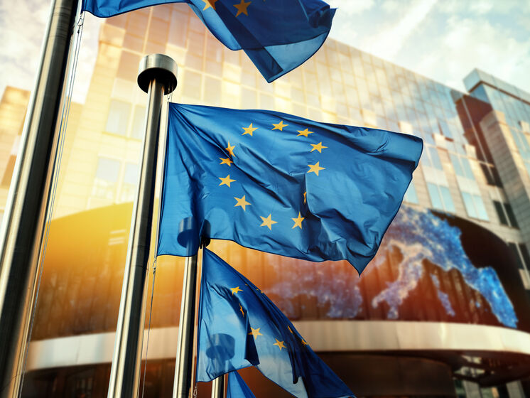 Еврокомиссия порекомендует дать Украине статус кандидата в ЕС, но Нидерланды и Дания против – Bloomberg
