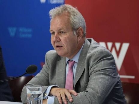 Спроби змусити Україну піти на перегляд своїх кордонів – ганебніші за Мюнхенську угоду. Ініціатори цього заслужать лише зневагу нащадків