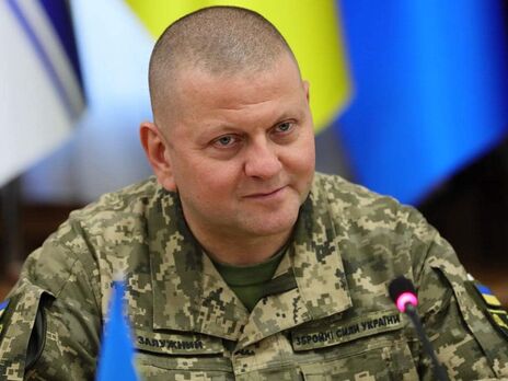Украине нужно больше артиллерии 155-мм калибра. Залужный поговорил с американским генералом Милли о поставках оружия