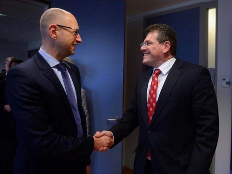 Яценюк: В результате дозагрузки газопровода OPAL Украина лишится до 20% транзита российского газа