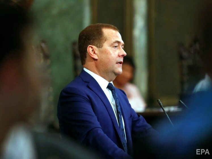Медведев усомнился, что Украина останется на карте мира. В ОП ответили: "Украина была, есть и будет. Вопрос, где будет Медведев через два года"