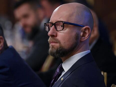 Яценюк будет судиться с блогером, который распространяет фейки о его семье – пресс-служба политика