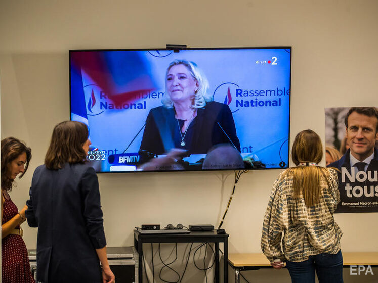 Партія Макрона втратила більшість у парламенті Франції