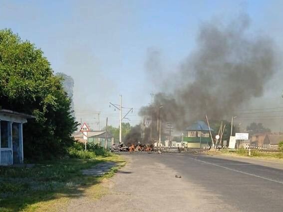 Военный автомобиль с боекомплектом загорелся в Полтавской области, пострадал военный