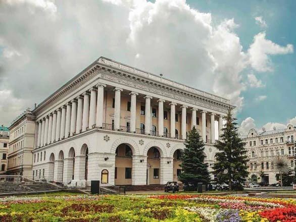 Киевская консерватория решила сохранить в названии имя Чайковского. После критики академия согласилась на открытую дискуссию