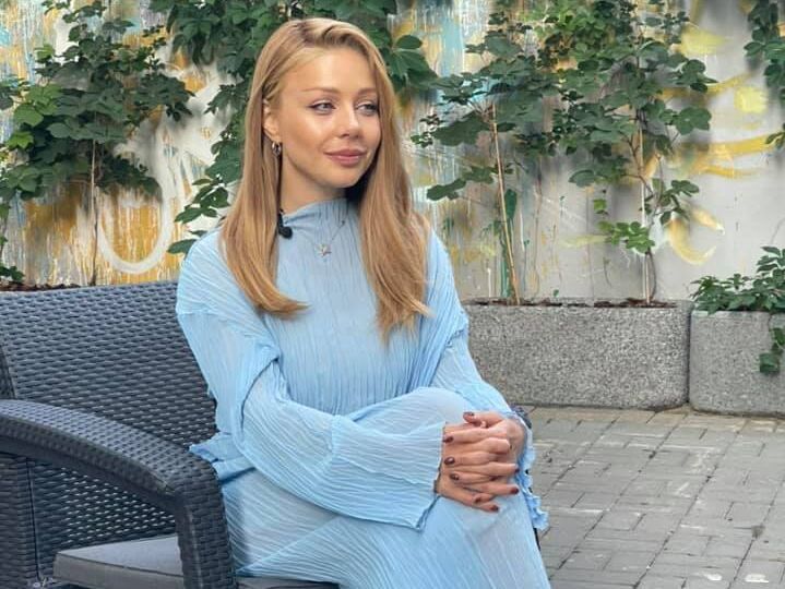 Тіна Кароль заявила, що українські артисти за кордоном не мають виконувати пісні російською мовою під час концертів на підтримку України