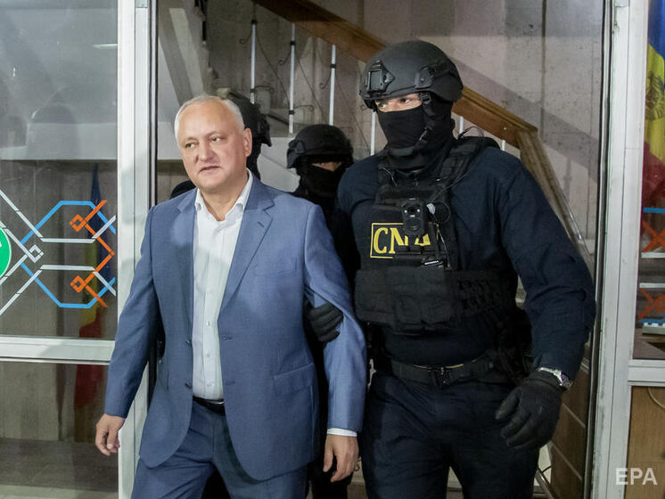 Суд залишив експрезидента Молдови Додона під арештом на 30 діб