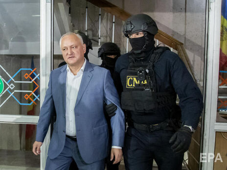 Суд оставил экс-президента Молдовы Додона под арестом на 30 суток