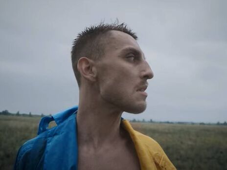 People shoot people. В Украине сняли социальный ролик, посвященный украинским ЛГБТ-военным. Видео