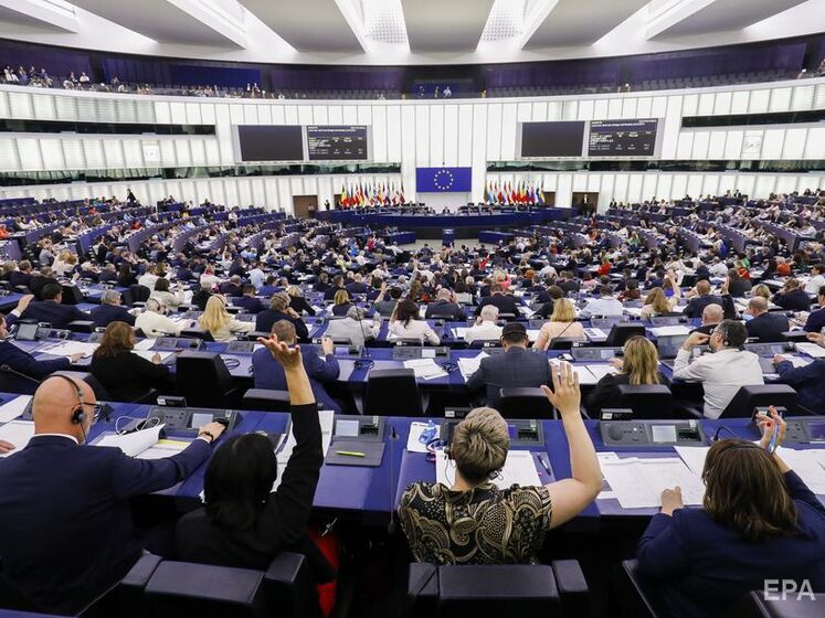Європарламент ухвалив резолюцію із закликом негайно надати Україні статус кандидата у члени ЄС