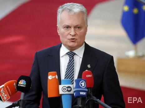 Литва должна и будет применять санкции ЕС, отметил Науседа