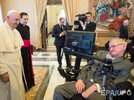 Папа римский благословил Хокинга на встрече в Ватикане