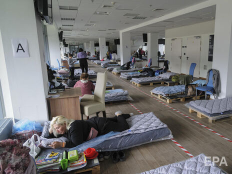 Переселенцев в Украине хотят освободить от оплаты за временное жилье и коммунальные услуги в нем