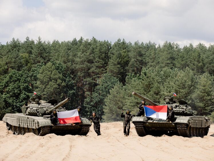 "Это помощь от настоящих братьев!" Залужный поблагодарил Польшу и Чехию за танки для ВСУ