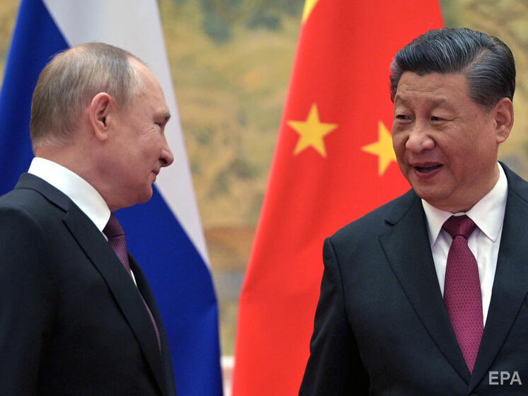 ЗМІ повідомили, що Сі Цзіньпін відмовився від запрошення Путіна приїхати в Росію. У Кремлі цю інформацію заперечують
