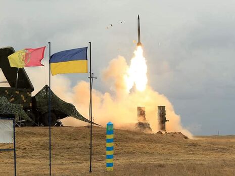Силы ПВО днем сбили три российские ракеты, которые летели в Очаков и Черноморск