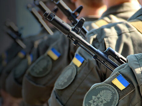 Резервистам и военнообязанным придется брать разрешения на поездки по Украине, но в Минобороны обещают "соблюдать баланс"