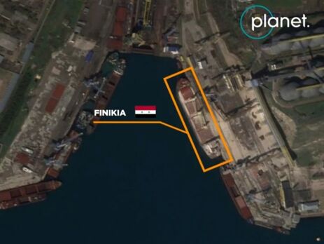 Супутникові знімки підтверджують, що зерно, яке РФ перевозить до Туреччини, завантажували у порту Севастополя