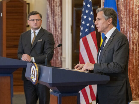 Кулеба обсудил c Блинкеном ускорение поставок тяжелого вооружения в Украину