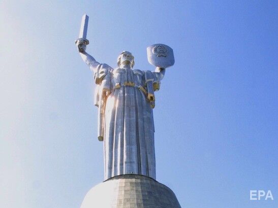 У "Дії" запустили опитування щодо герба СРСР на щиті монумента "Батьківщина-мати" у Києві