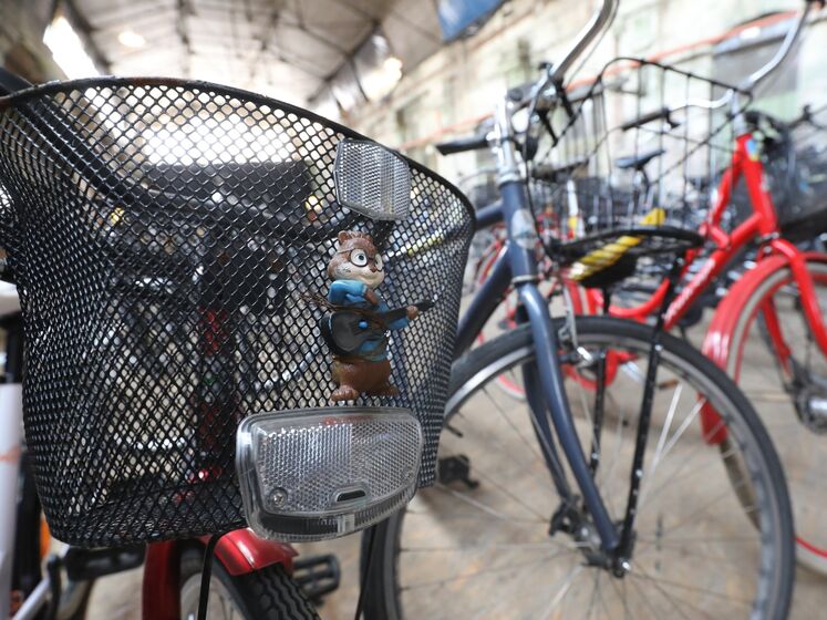 Жители Дании передали Львову 100 велосипедов для переселенцев