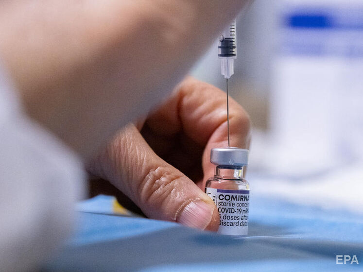 Експерти рекомендували МОЗ дозволити четверту дозу вакцини проти COVID-19 для окремих категорій населення – Кузін