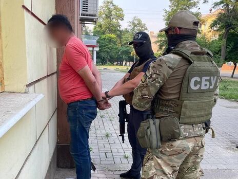 В Краматорске задержали мужчину по подозрению в распространении информации о перемещении ВСУ