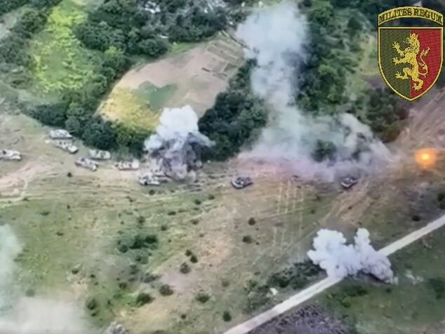 "Сначала остановили, а потом уничтожили". ВСУ разбили колонну вражеской техники в Луганской области. Видео