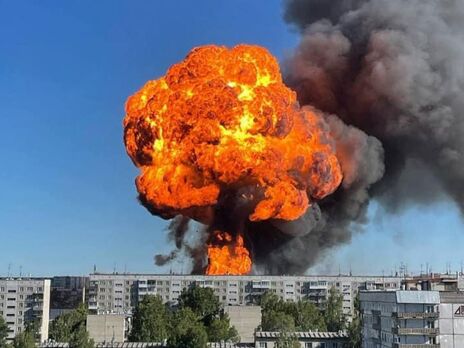 Возле Мелитополя возник пожар на базе ГСЧС, куда оккупанты перевезли военную технику – мэр