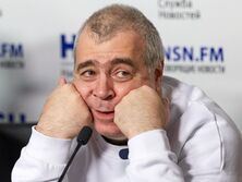 Від'їзд із Росії, Висоцький, Шнуров, Ургант, Дерев'янко, Куценко, Охлобистін. Інтерв'ю Гордона з Качановим. Трансляція