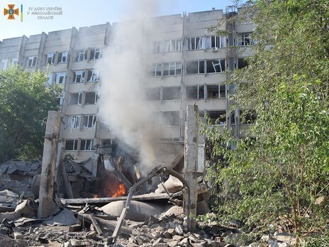 В результате ракетных ударов по Николаеву 15 июля повреждены два университета и жилые дома