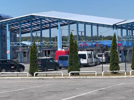 Потік громадян на виїзд з України через західний кордон знову більший, ніж на в'їзд – дані Держприкордонслужби
