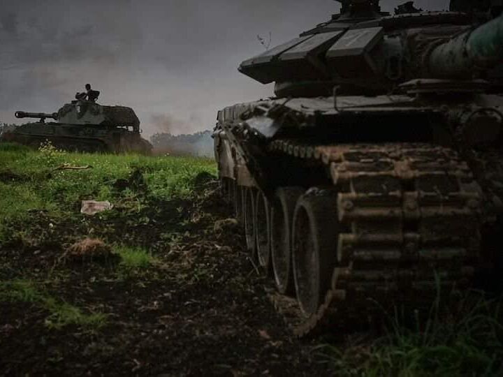 Оккупанты закрепляются на окраине Покровского, враг безуспешно атаковал на других направлениях – Генштаб ВСУ